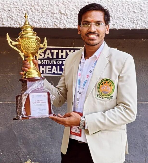 Taglines (Click Booster / Social Media Ready)
“जहां से रास्ते खत्म होते हैं, वहीं से शुरू होती है सफलता”
“छोटे गांव से बड़े सपनों की सबसे बड़ी उड़ान”
“संघर्ष की जमीन से उठकर अंतरिक्ष तक पहुंचा नाम”
“यह कहानी नहीं, हर युवा के लिए एक संदेश है”